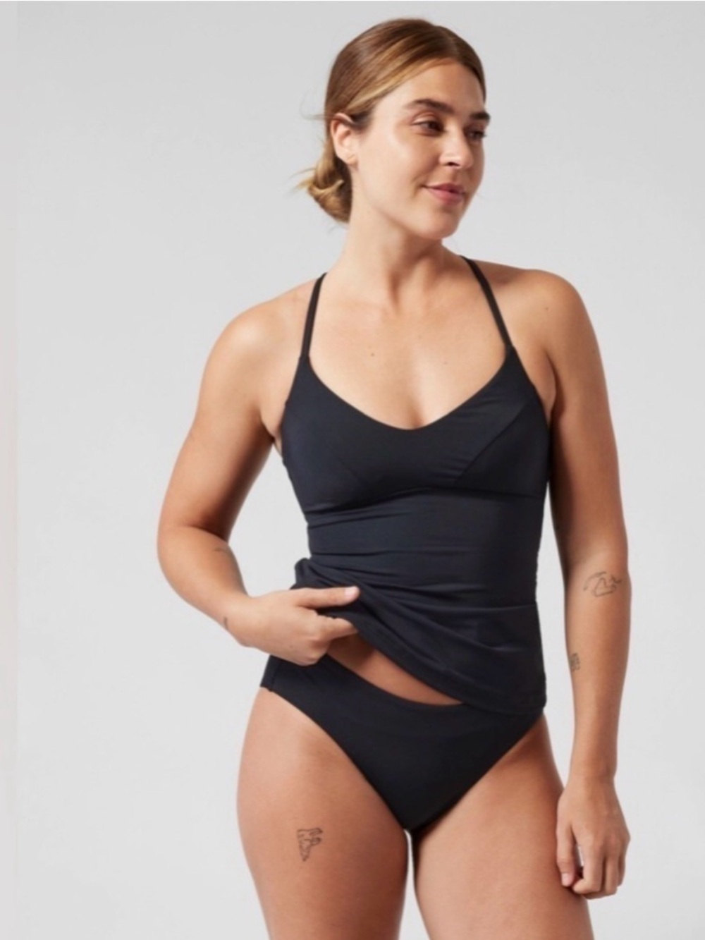 ATHLETA  Daybreak Triangle Tankini Top Black Small D-DD